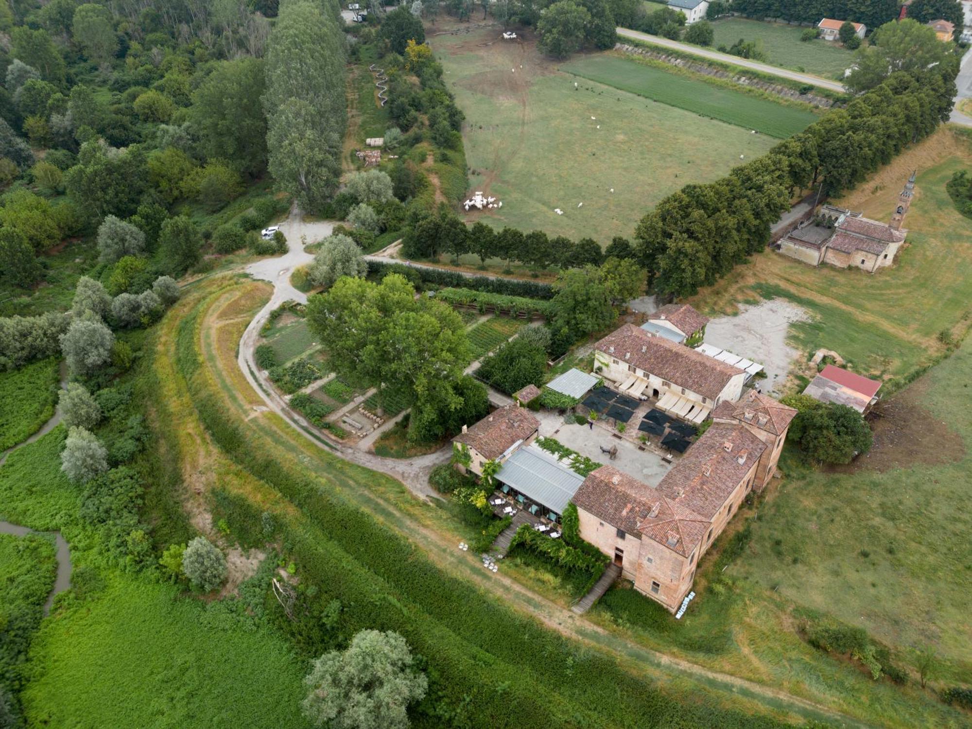 Antica Corte Pallavicina Relais Polesine Parmense Exterior foto